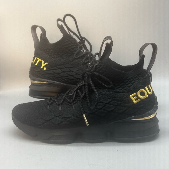Size 9.5 - Nike LeBron 15 PE Equality Mens Black Gold Basketball Shoes RARE